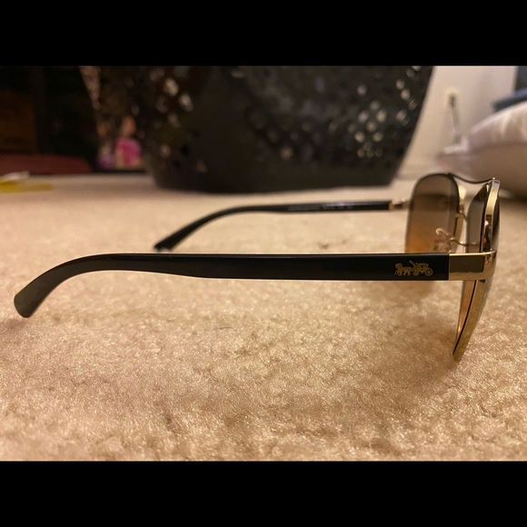 Coach HC7077 (L1015) - Picture 4 of 5